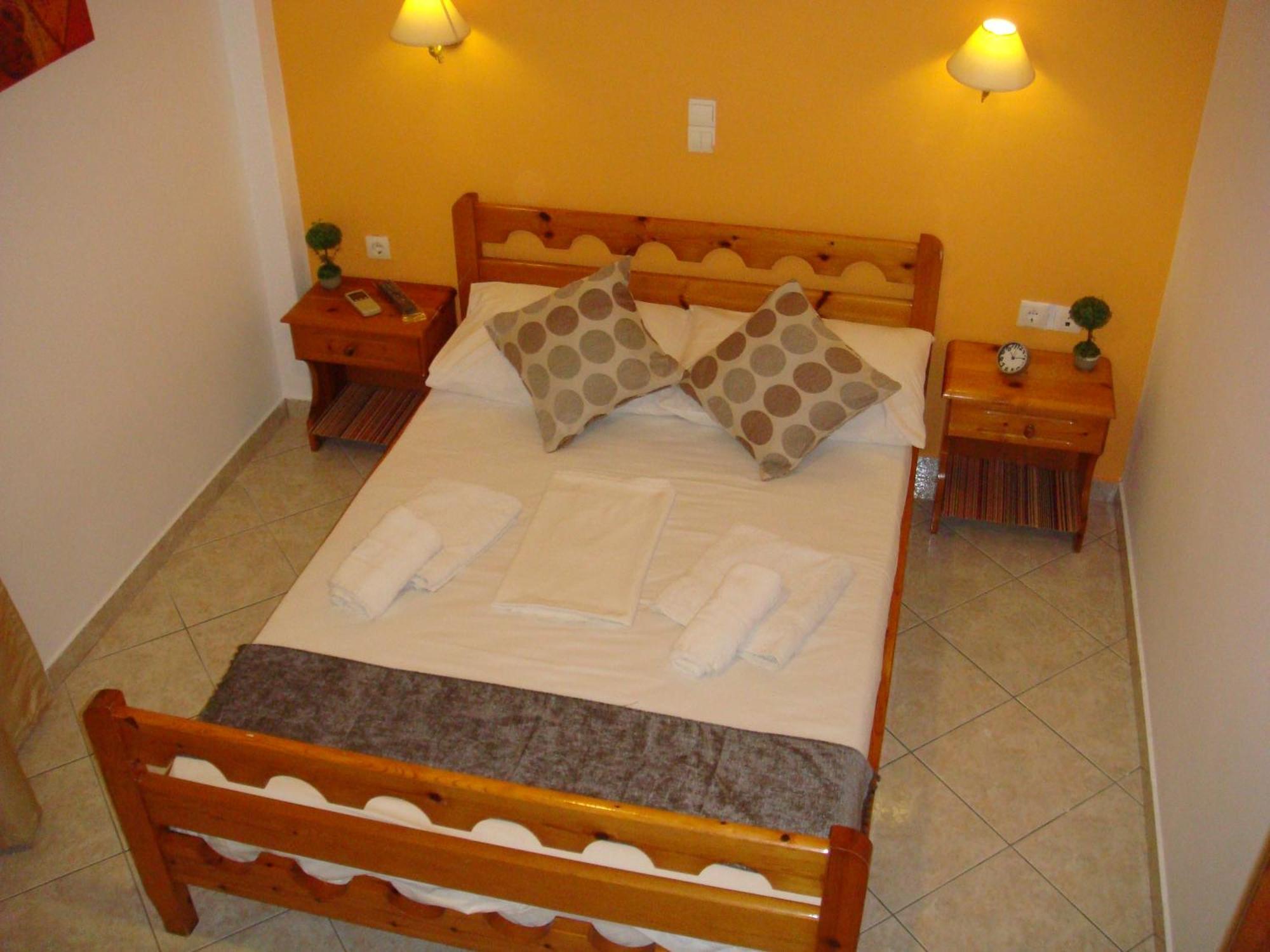 Boussetil Rooms Capanmat Тинос Экстерьер фото
