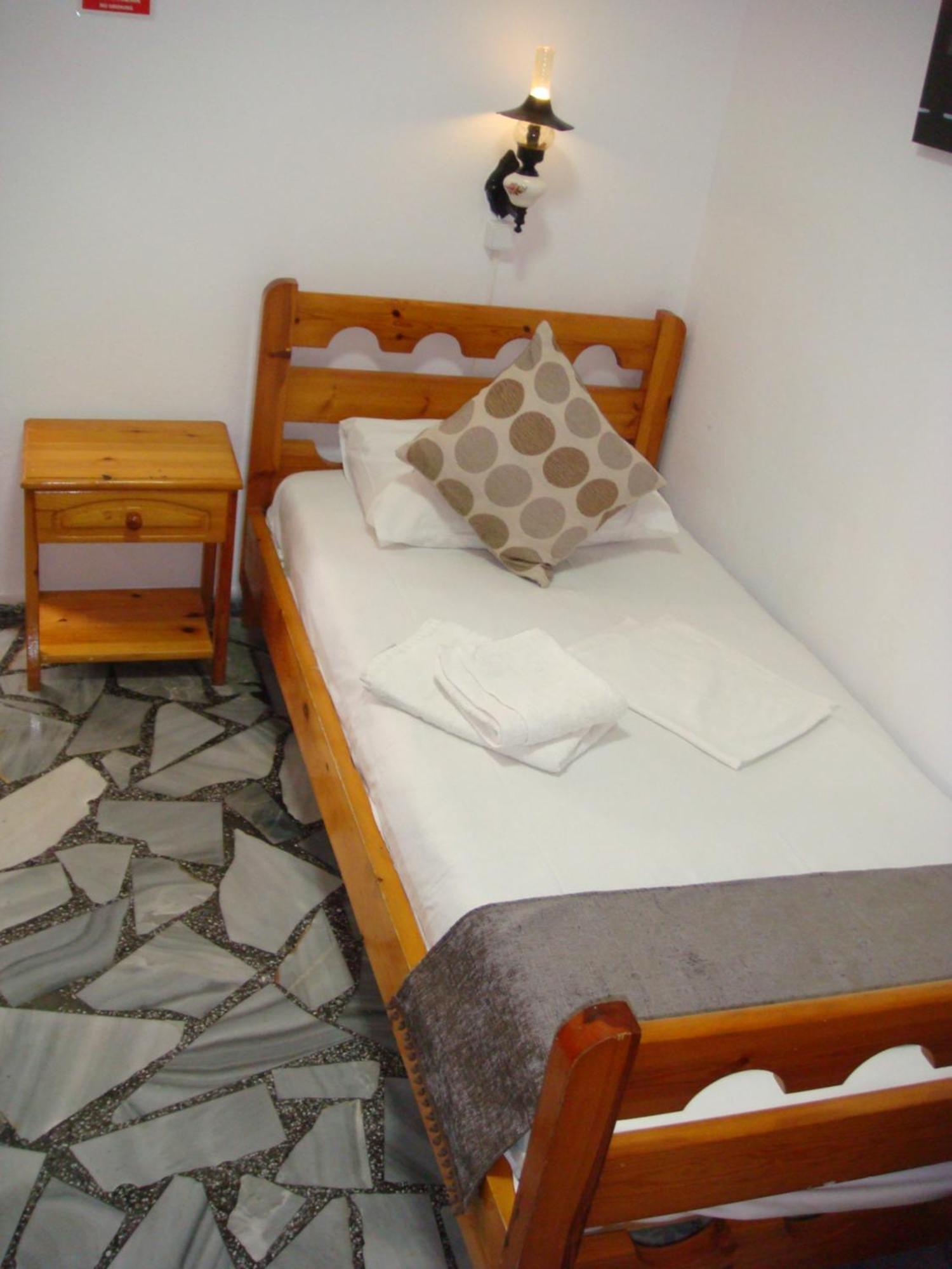 Boussetil Rooms Capanmat Тинос Экстерьер фото