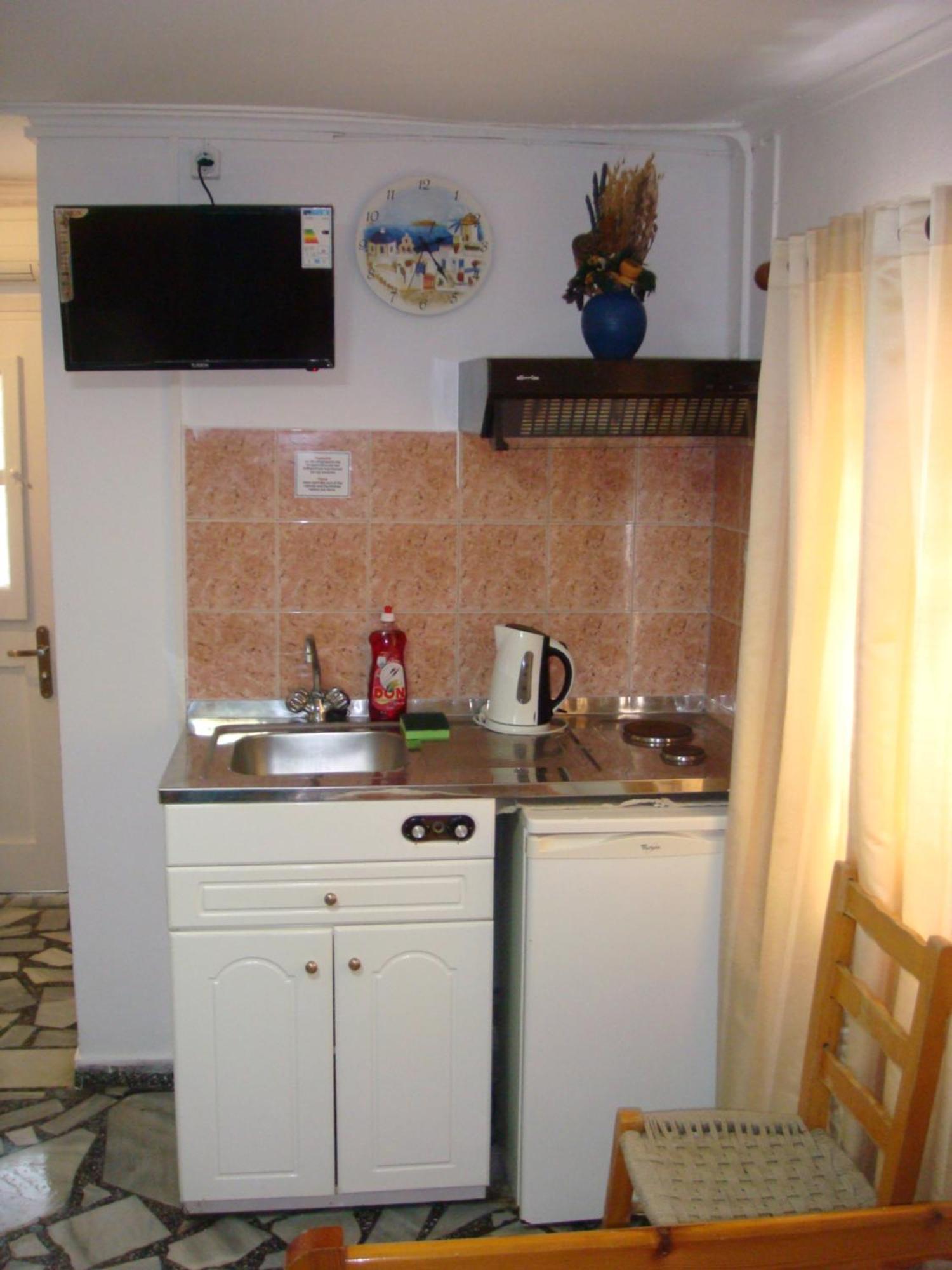 Boussetil Rooms Capanmat Тинос Экстерьер фото