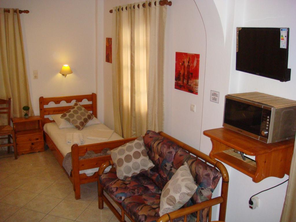 Boussetil Rooms Capanmat Тинос Экстерьер фото